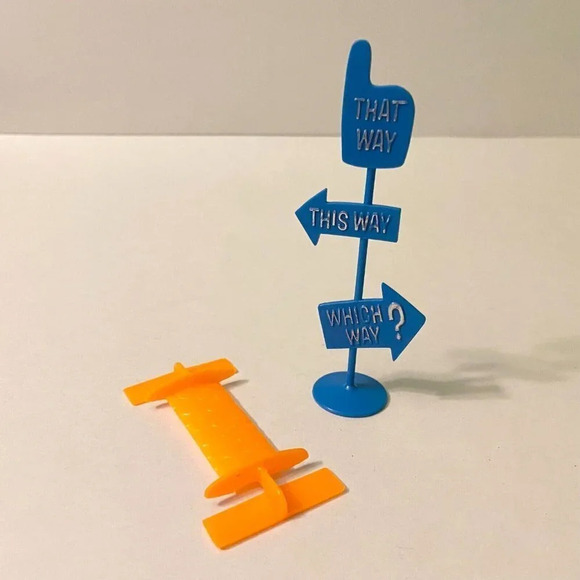 Vintage 1969 Mattel Upsy Downsy Flossy Glossy Doll Playset with Board Damaged - Picture 14 of 16